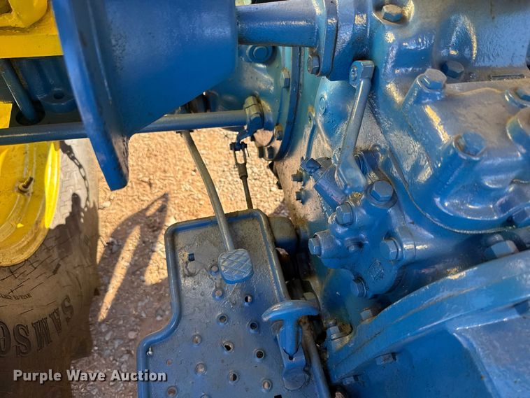 image for item ES5670 Ford 04012K tractor