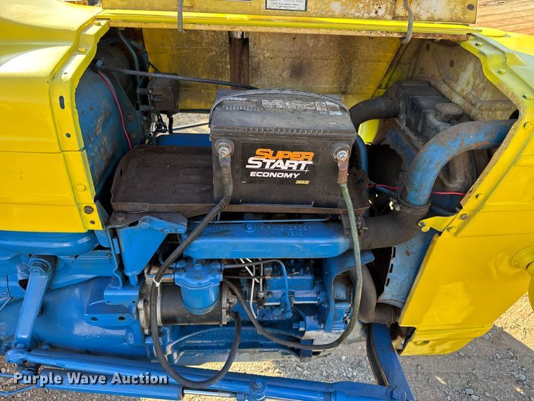 image for item ES5670 Ford 04012K tractor