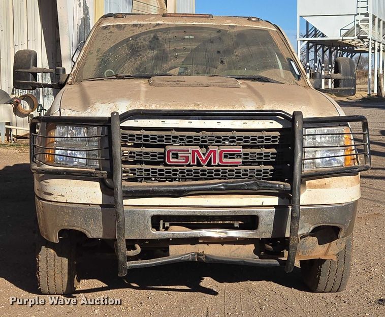 image for item ET1112 2013 GMC Sierra 3500HD bale bed pickup truck