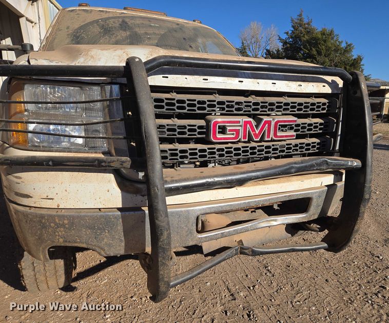 image for item ET1112 2013 GMC Sierra 3500HD bale bed pickup truck