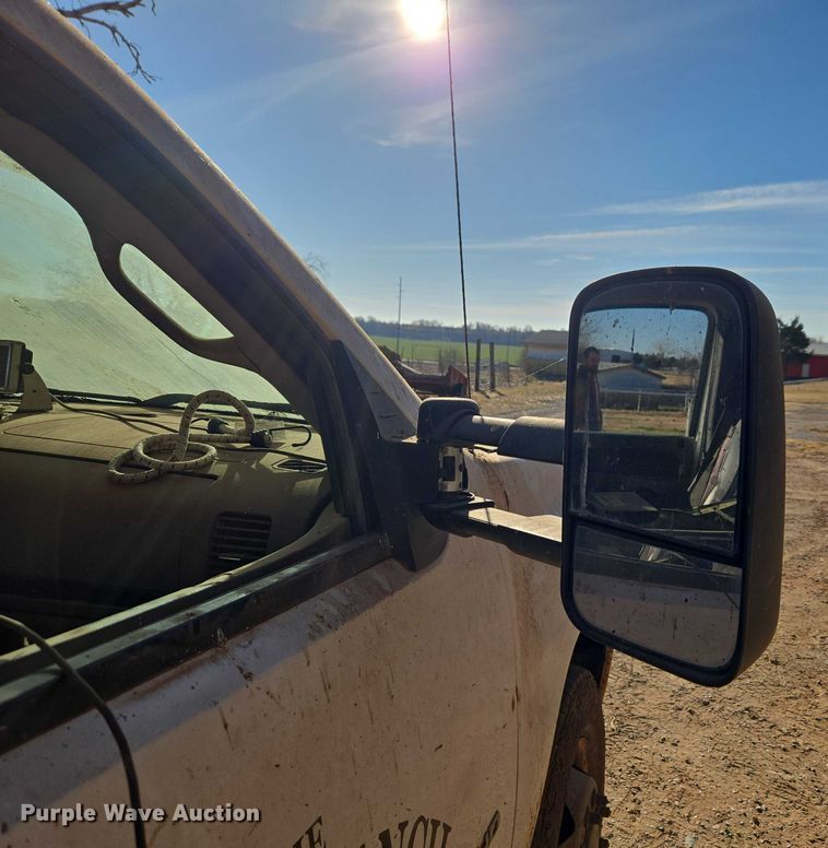 image for item ET1112 2013 GMC Sierra 3500HD bale bed pickup truck