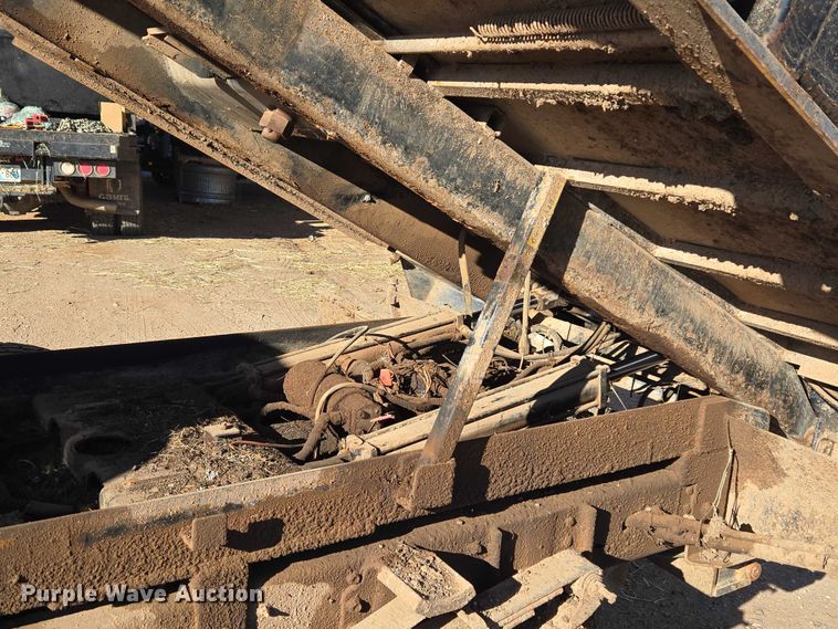 image for item ET1112 2013 GMC Sierra 3500HD bale bed pickup truck