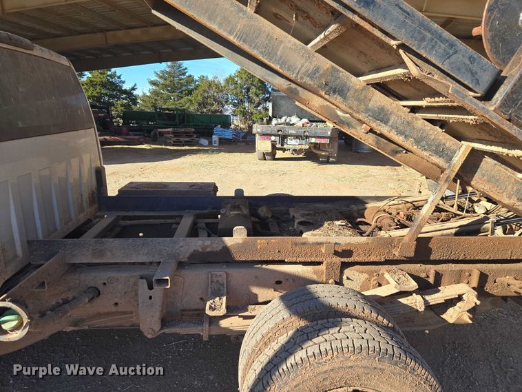 image for item ET1112 2013 GMC Sierra 3500HD bale bed pickup truck