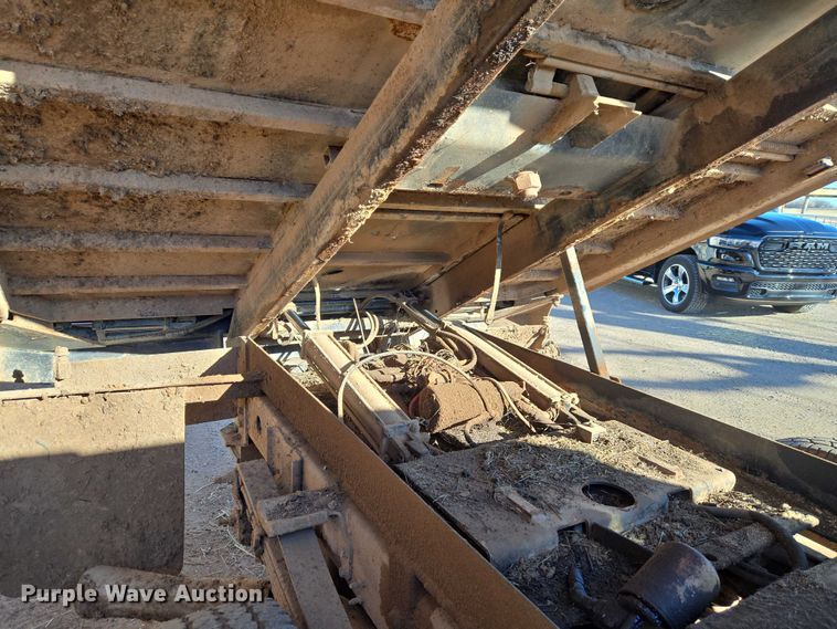 image for item ET1112 2013 GMC Sierra 3500HD bale bed pickup truck