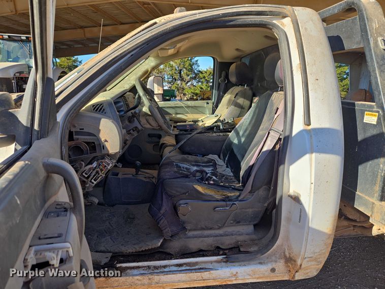 image for item ET1112 2013 GMC Sierra 3500HD bale bed pickup truck