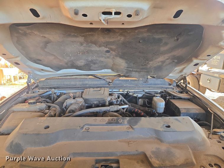 image for item ET1112 2013 GMC Sierra 3500HD bale bed pickup truck