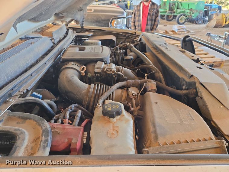 image for item ET1112 2013 GMC Sierra 3500HD bale bed pickup truck