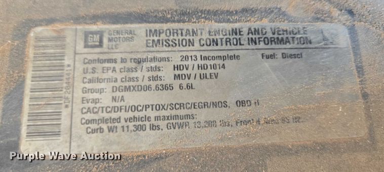 image for item ET1112 2013 GMC Sierra 3500HD bale bed pickup truck