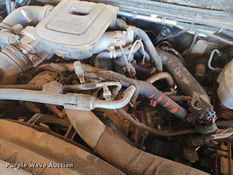 image for item ET1112 2013 GMC Sierra 3500HD bale bed pickup truck