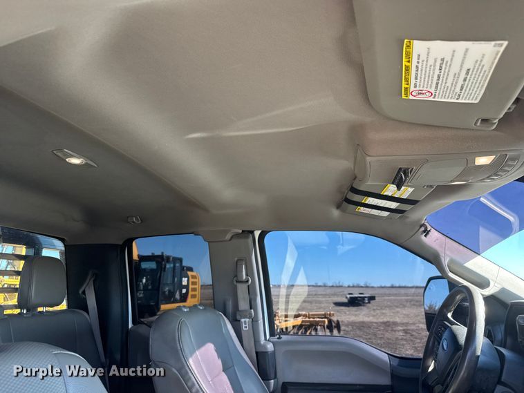 image for item ET4141 2017 Ford F350 Super Duty XL Ext. Cab bale bed pickup truck