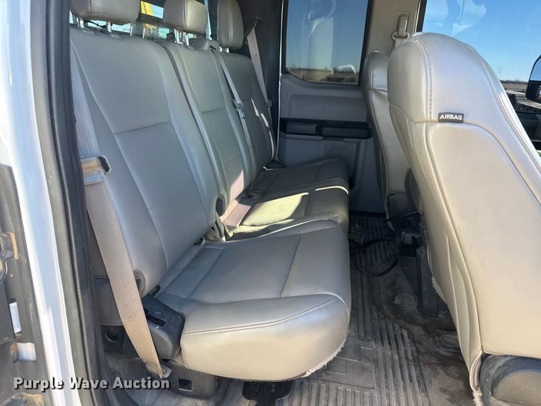 image for item ET4141 2017 Ford F350 Super Duty XL Ext. Cab bale bed pickup truck