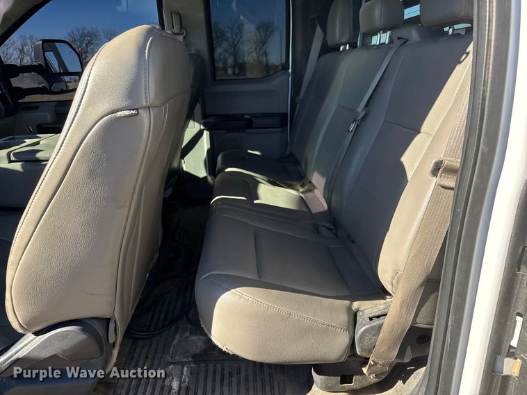 image for item ET4141 2017 Ford F350 Super Duty XL Ext. Cab bale bed pickup truck