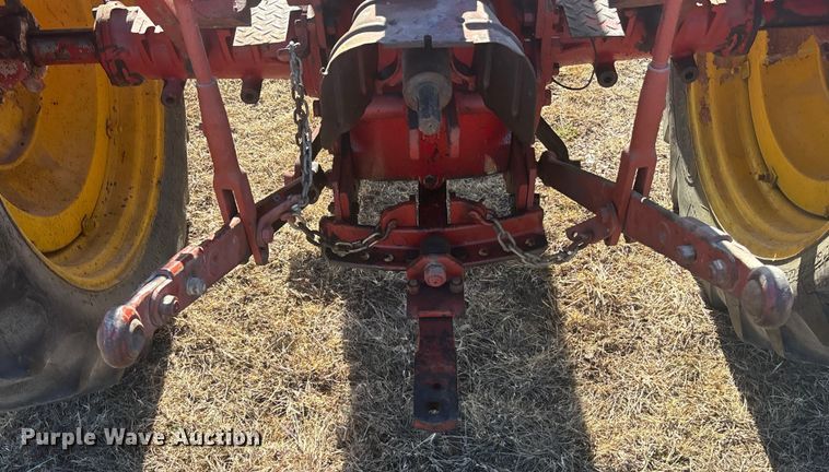 image for item FG1762 1955 Massey Harris 33G1R1 tractor