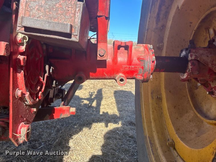 image for item FG1762 1955 Massey Harris 33G1R1 tractor