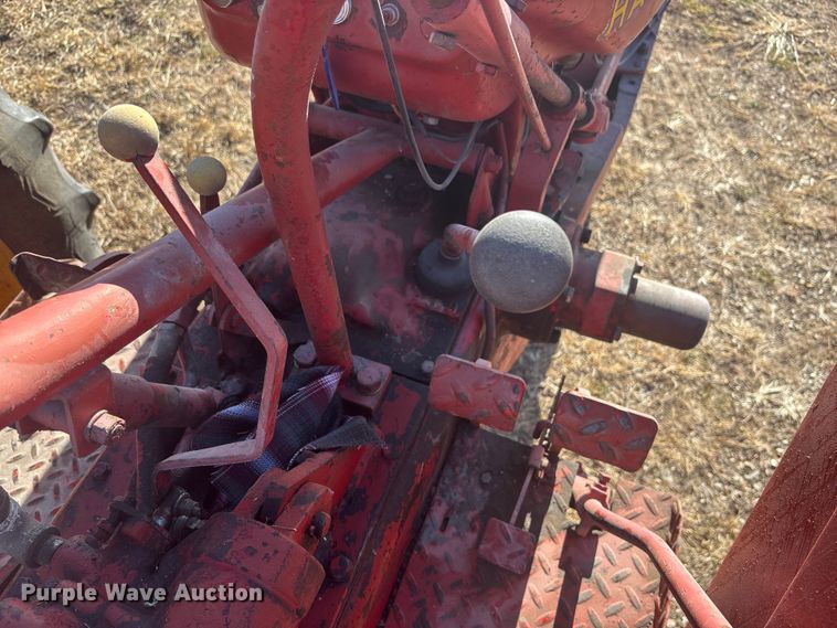 image for item FG1762 1955 Massey Harris 33G1R1 tractor