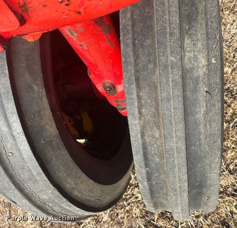 image for item FG1762 1955 Massey Harris 33G1R1 tractor