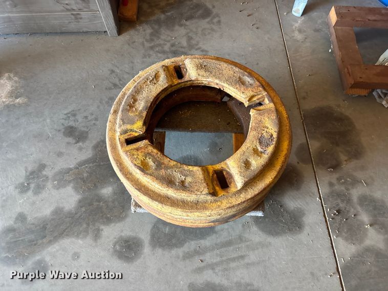 image for item FG1762 1955 Massey Harris 33G1R1 tractor