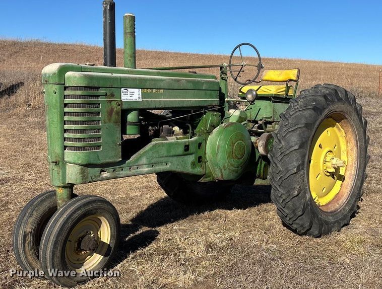 image for item FG1763 1952 John Deere A tractor
