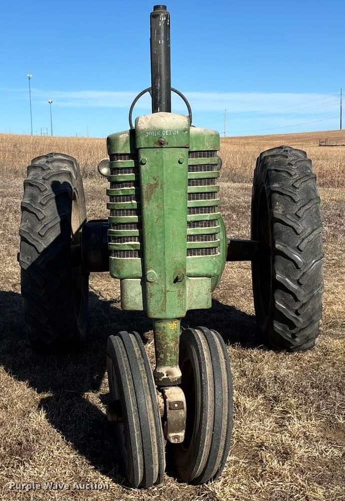image for item FG1763 1952 John Deere A tractor