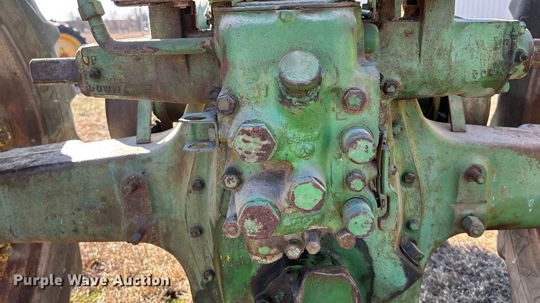 image for item FG1763 1952 John Deere A tractor