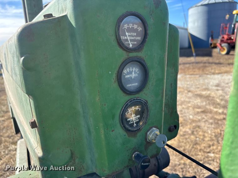 image for item FG1763 1952 John Deere A tractor