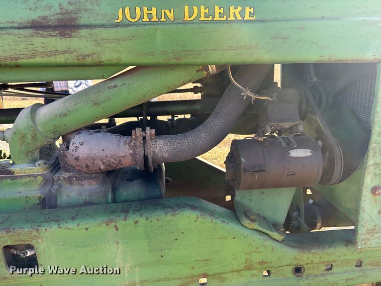 image for item FG1763 1952 John Deere A tractor