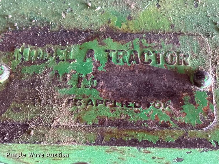 image for item FG1763 1952 John Deere A tractor