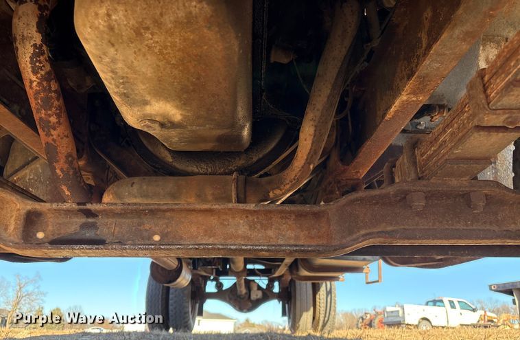 image for item FG2519 1967 International Harvester Loadstar 1600 grain truck