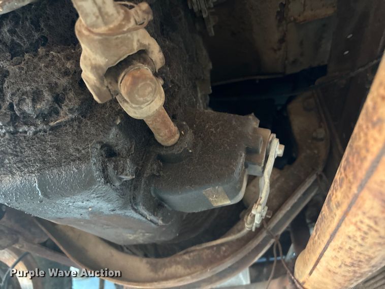 image for item FG2519 1967 International Harvester Loadstar 1600 grain truck