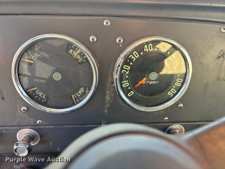 image for item FG2519 1967 International Harvester Loadstar 1600 grain truck