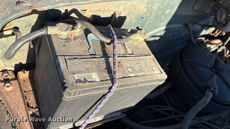 image for item FG2519 1967 International Harvester Loadstar 1600 grain truck