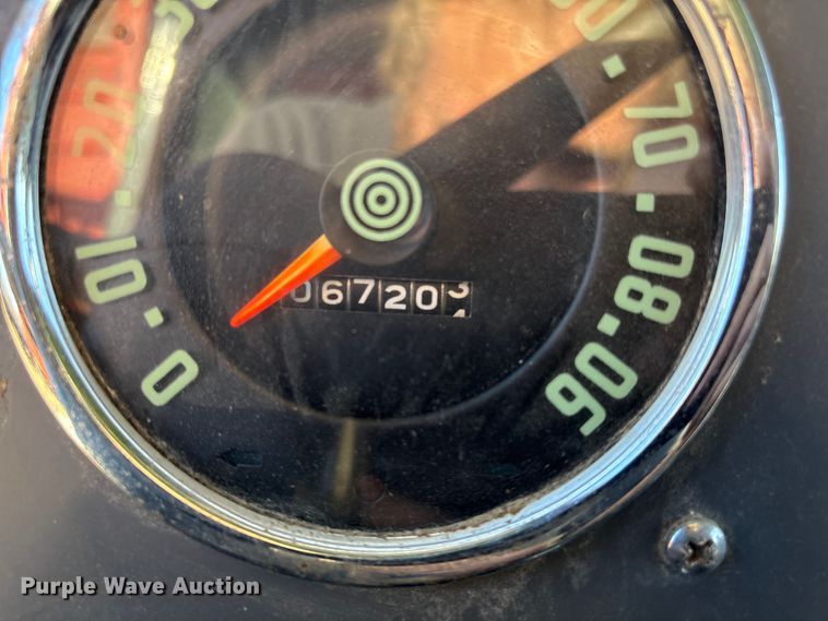 image for item FG2519 1967 International Harvester Loadstar 1600 grain truck