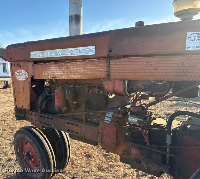 image for item FG2520 1961 McCormick Farmall 560 tractor