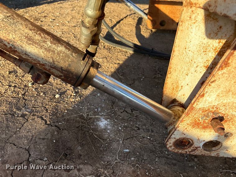 image for item FG2523 International 2001 Loader tractor loader