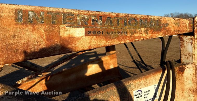 image for item FG2523 International 2001 Loader tractor loader