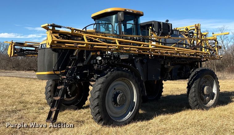 image for item FG2526 2013 Rogator RG900 sprayer