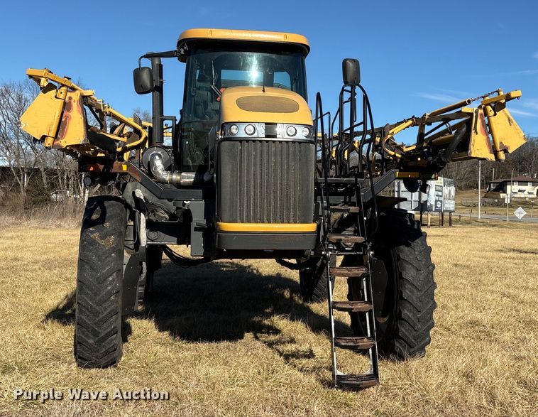 image for item FG2526 2013 Rogator RG900 sprayer