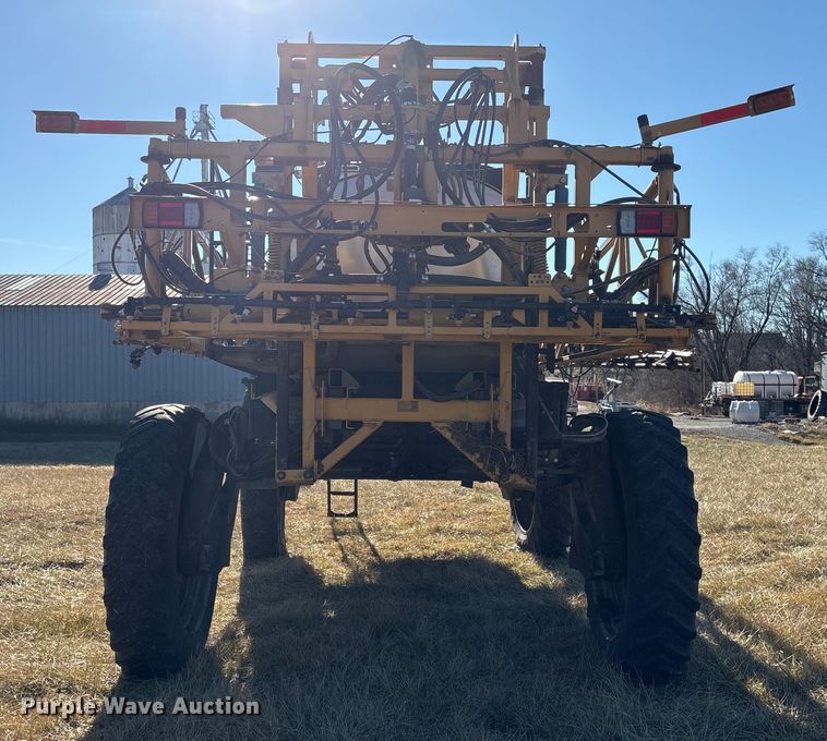 image for item FG2526 2013 Rogator RG900 sprayer