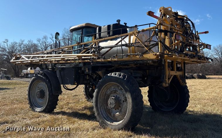 image for item FG2526 2013 Rogator RG900 sprayer