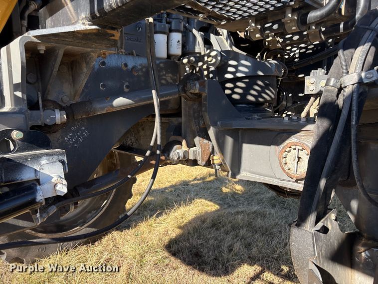 image for item FG2526 2013 Rogator RG900 sprayer