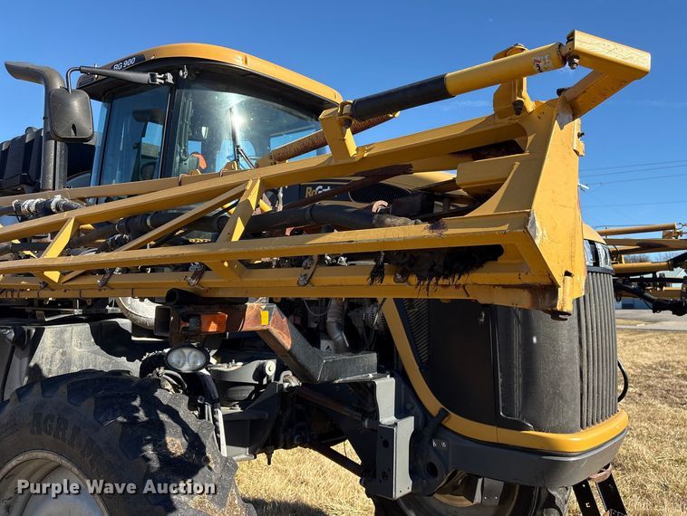 image for item FG2526 2013 Rogator RG900 sprayer