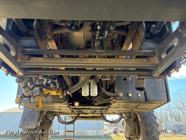 image for item FG2526 2013 Rogator RG900 sprayer