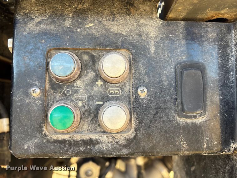 image for item FG2526 2013 Rogator RG900 sprayer