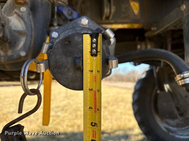 image for item FG2526 2013 Rogator RG900 sprayer