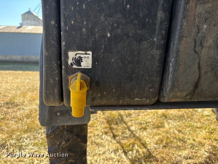 image for item FG2526 2013 Rogator RG900 sprayer