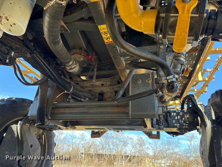 image for item FG2526 2013 Rogator RG900 sprayer