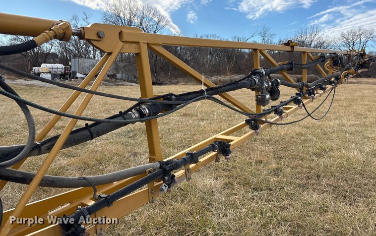 image for item FG2526 2013 Rogator RG900 sprayer