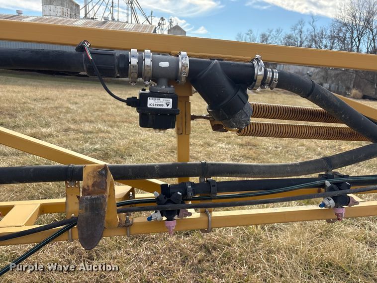 image for item FG2526 2013 Rogator RG900 sprayer