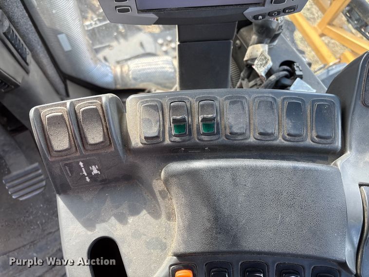 image for item FG2526 2013 Rogator RG900 sprayer