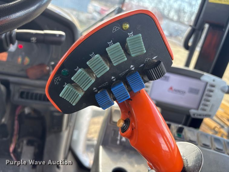 image for item FG2526 2013 Rogator RG900 sprayer